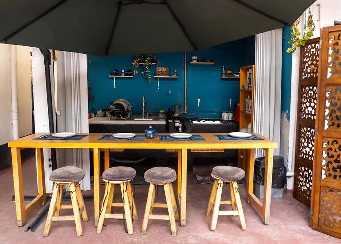 Charming 2br Vintage Terrace In Condesa Apartment